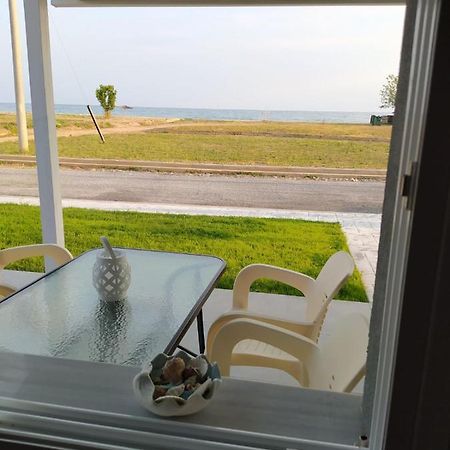Onar By The Sea Luxurious Apartments فلوغيتا المظهر الخارجي الصورة
