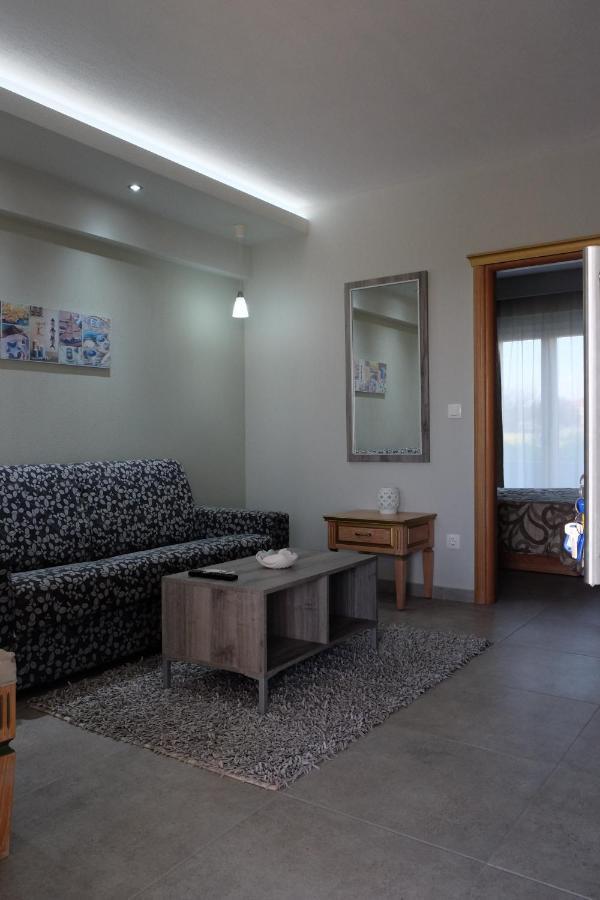 Onar By The Sea Luxurious Apartments فلوغيتا المظهر الخارجي الصورة