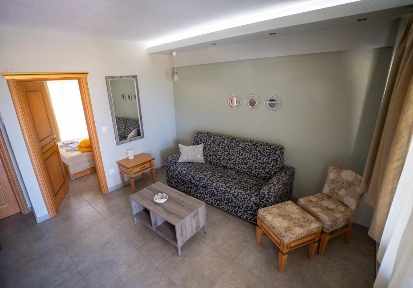 Onar By The Sea Luxurious Apartments فلوغيتا المظهر الخارجي الصورة