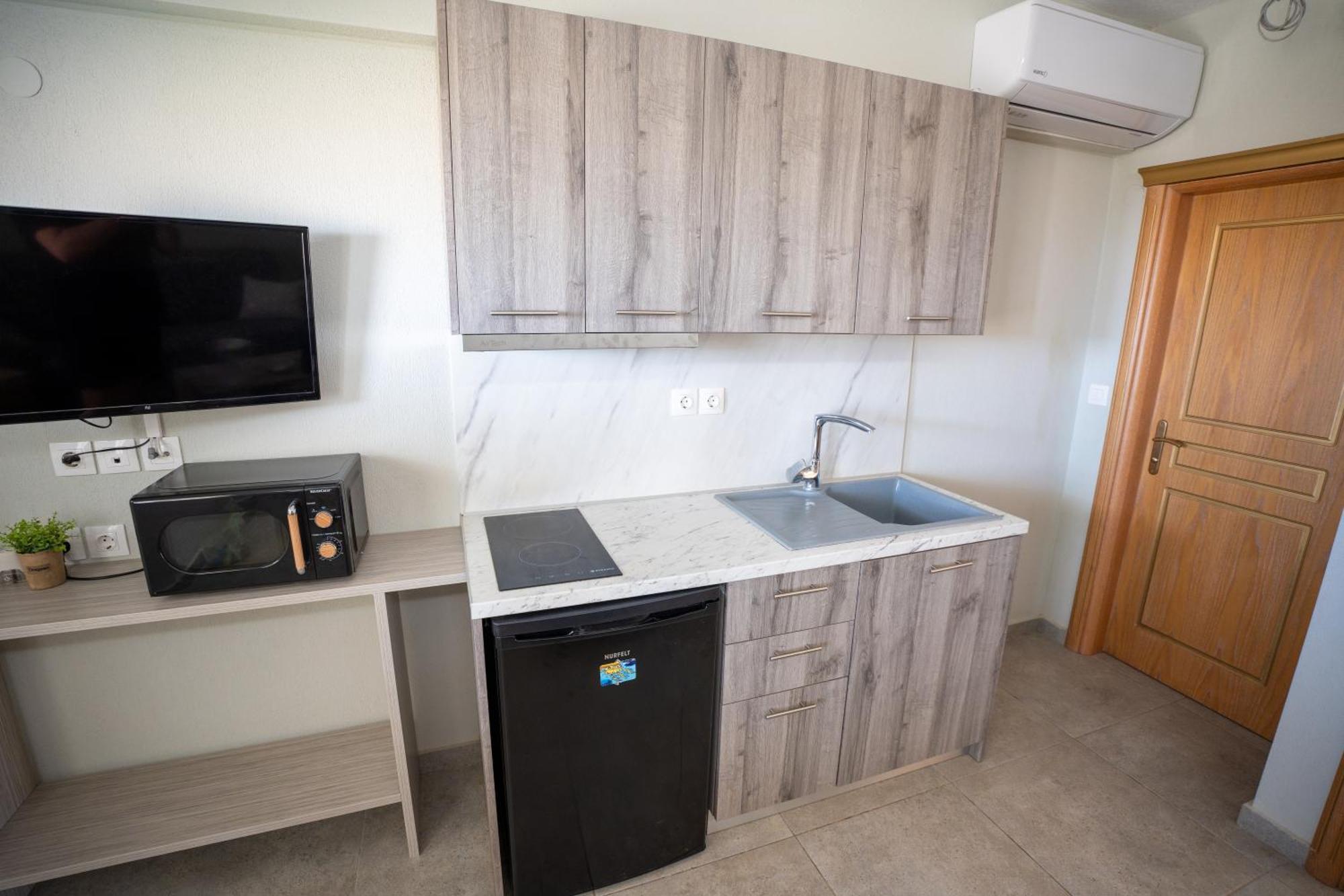 Onar By The Sea Luxurious Apartments فلوغيتا المظهر الخارجي الصورة