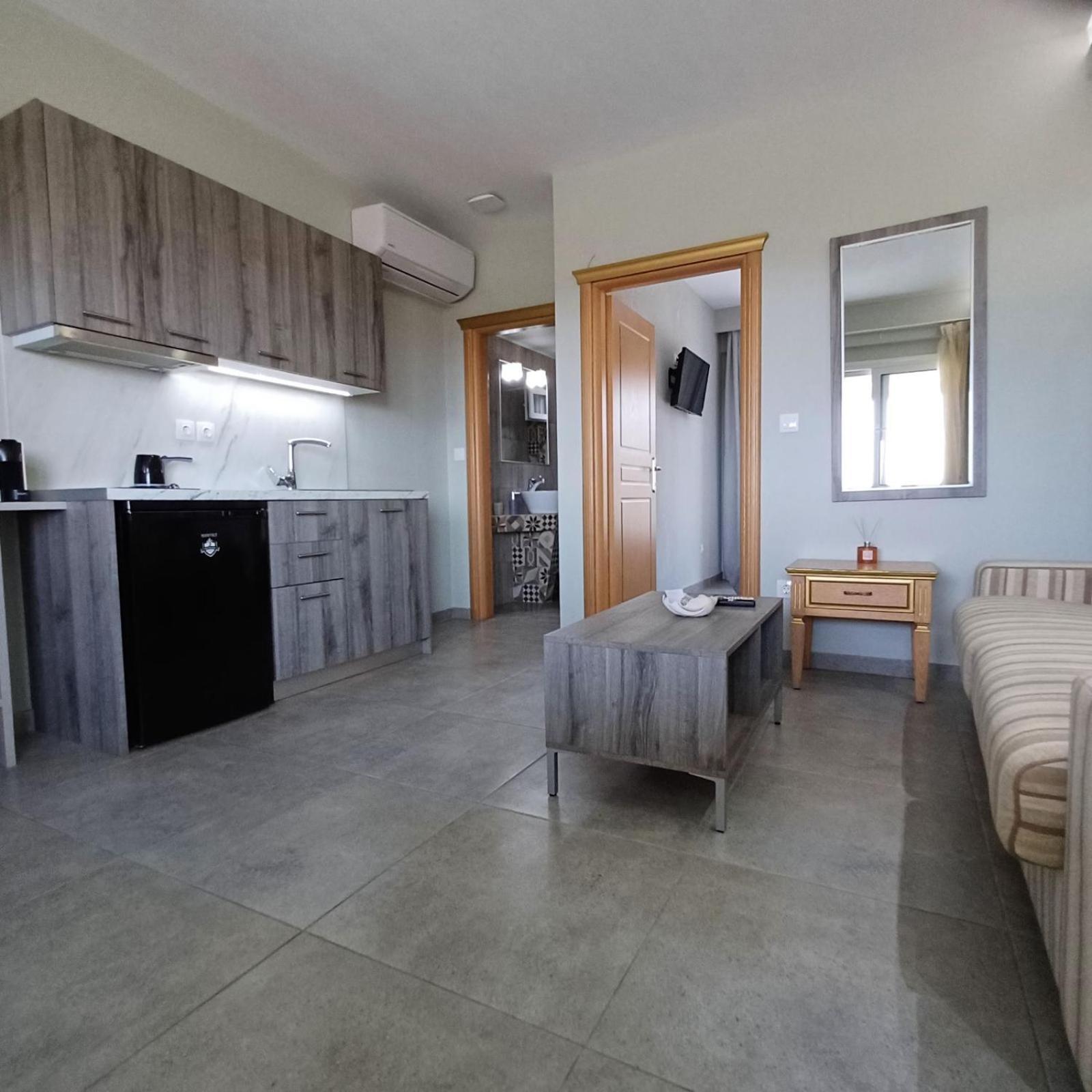 Onar By The Sea Luxurious Apartments فلوغيتا المظهر الخارجي الصورة
