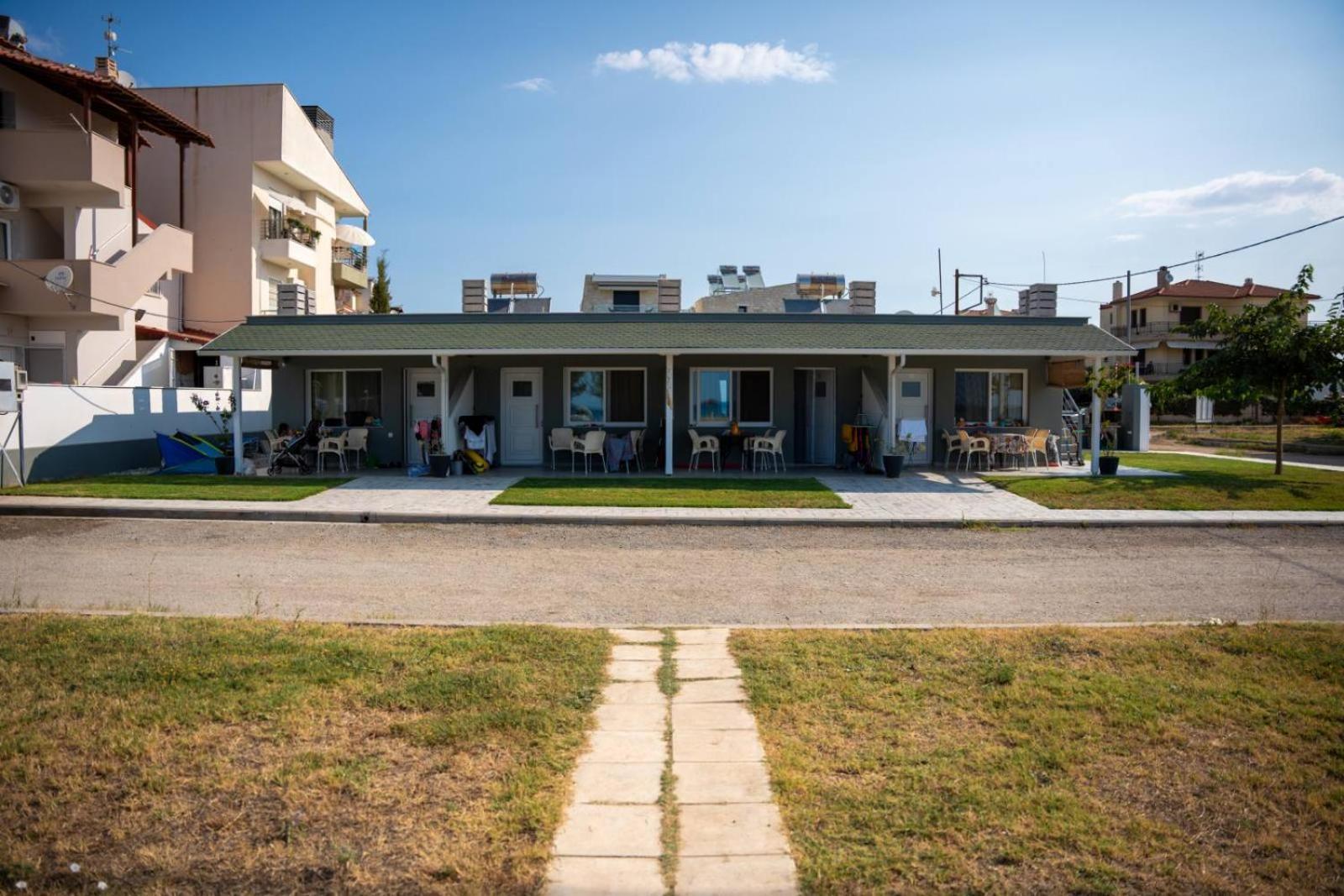 Onar By The Sea Luxurious Apartments فلوغيتا المظهر الخارجي الصورة